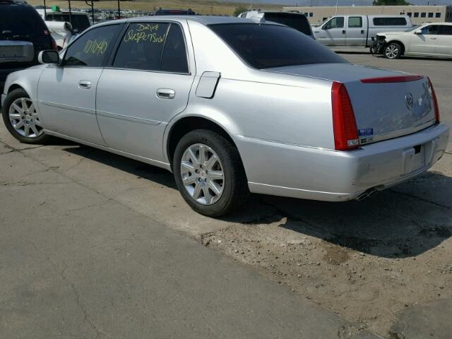 1G6KH5E68BU111793 - 2011 CADILLAC DTS PREMIU SILVER photo 3