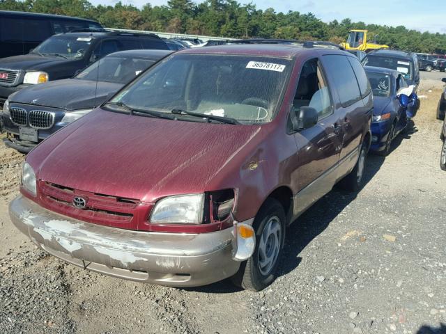 4T3ZF13C4XU098649 - 1999 TOYOTA SIENNA LE RED photo 2