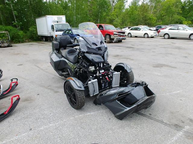 2BXNBDD27JV000868 - 2018 CAN-AM SPYDER ROA GRAY photo 1