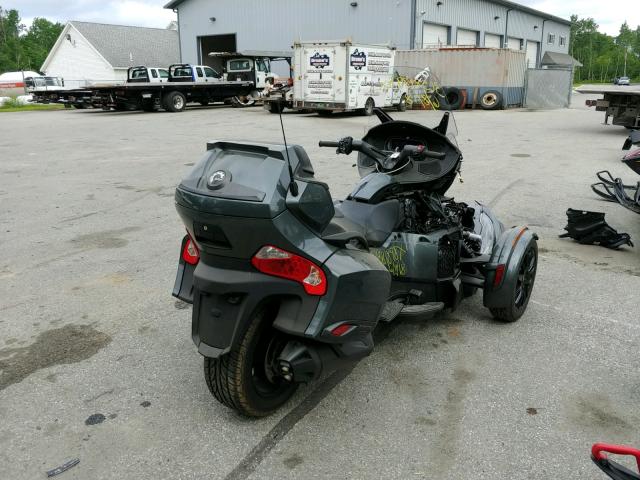 2BXNBDD27JV000868 - 2018 CAN-AM SPYDER ROA GRAY photo 4