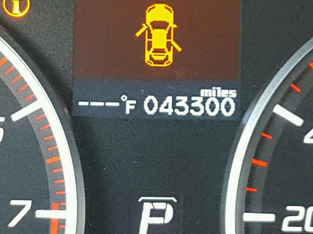 19UDE2F83GA021197 - 2016 ACURA ILX PREMIU WHITE photo 8