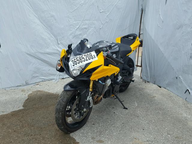 JS1GR7MA6H2100761 - 2017 SUZUKI GSX-R750 YELLOW photo 2