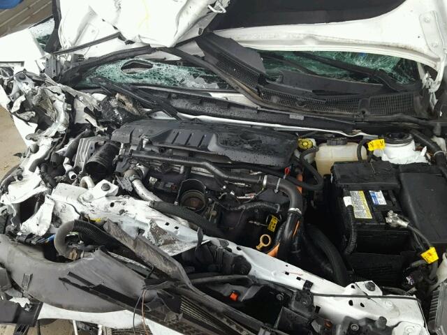 1G4GC5ERXCF166792 - 2012 BUICK LACROSSE WHITE photo 7