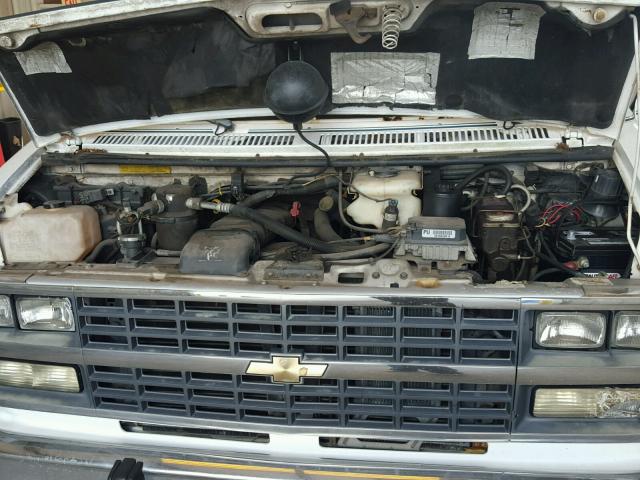 1GBEG25K1SF177524 - 1995 CHEVROLET G20 WHITE photo 7