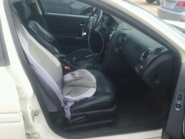 2G2WP552761299128 - 2006 PONTIAC GRAND PRIX WHITE photo 5