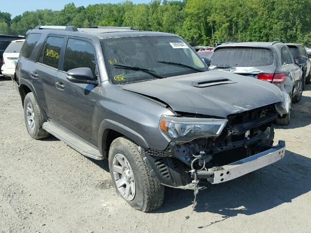 JTEBU5JRXF5257567 - 2015 TOYOTA 4RUNNER SR GRAY photo 1