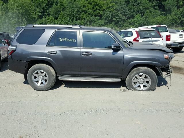 JTEBU5JRXF5257567 - 2015 TOYOTA 4RUNNER SR GRAY photo 9