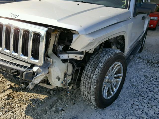 1J8HG48K56C195539 - 2006 JEEP COMMANDER SILVER photo 9