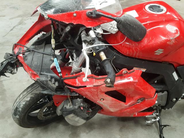 JS1VP53A062105082 - 2006 SUZUKI SV650 RED photo 9