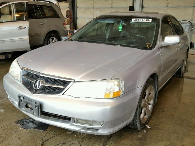 19UUA56852A038198 - 2002 ACURA 3.2TL TYPE SILVER photo 2