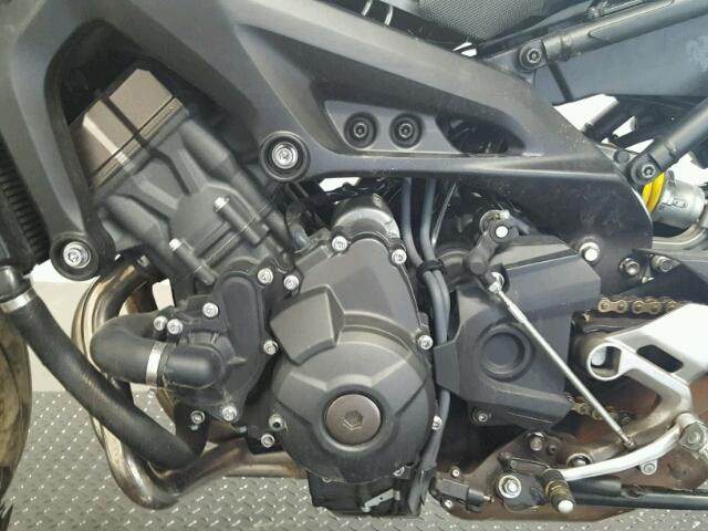 JYARN33E0FA007045 - 2015 YAMAHA FZ09 GRAY photo 6