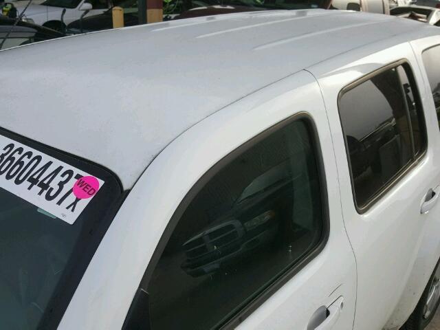 3GNCA13B09S609311 - 2009 CHEVROLET HHR LS WHITE photo 9