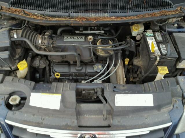 2C4GP54L65R131474 - 2005 CHRYSLER TOWN & COU 蓝色 照片 7