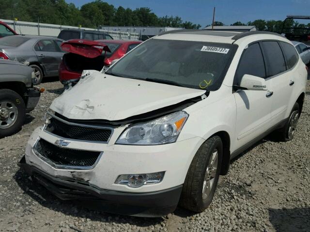 1GNLVGED6AJ239283 - 2010 CHEVROLET TRAVERSE L WHITE photo 2