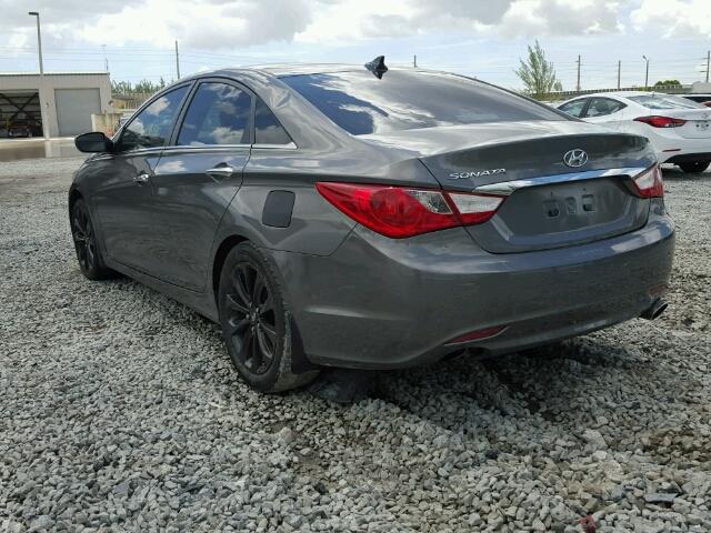 5NPEC4AC6DH547148 - 2013 HYUNDAI SONATA SE GRAY photo 3