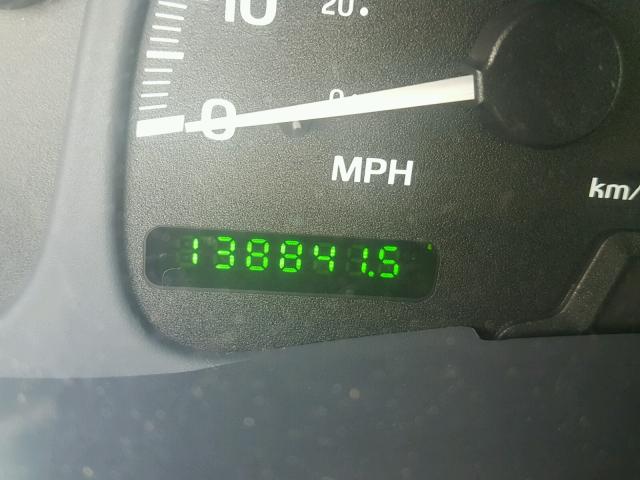 5LMEU27R52LJ10899 - 2002 LINCOLN NAVIGATOR 灰色 照片 8