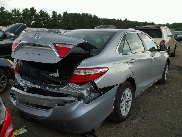 4T1BF1FK4HU686386 - 2017 TOYOTA CAMRY LE SILVER photo 4