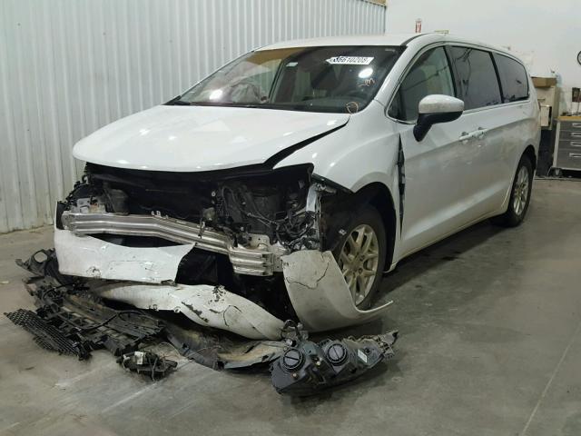 2C4RC1DGXHR588101 - 2017 CHRYSLER PACIFICA T WHITE photo 2