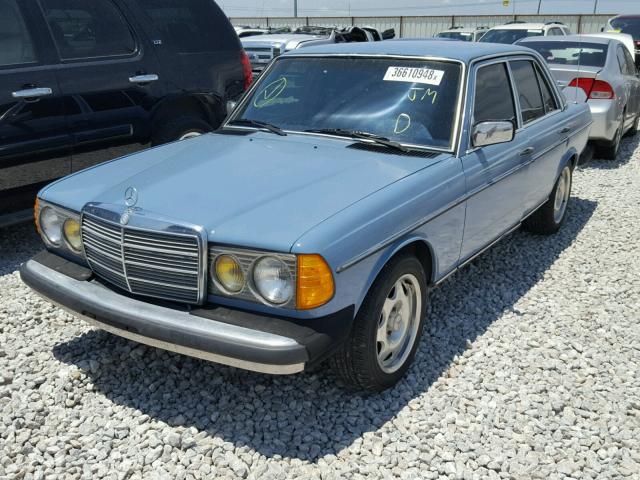 WDBAB23A5CB305967 - 1982 MERCEDES-BENZ 240 D BLUE photo 2