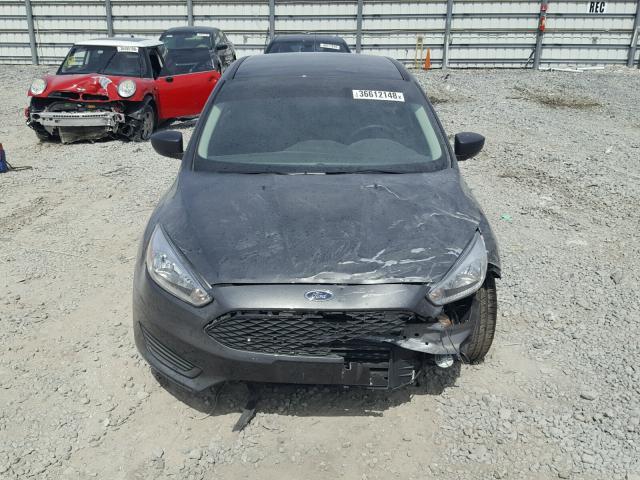 1FADP3E21HL322896 - 2017 FORD FOCUS S GRAY photo 9