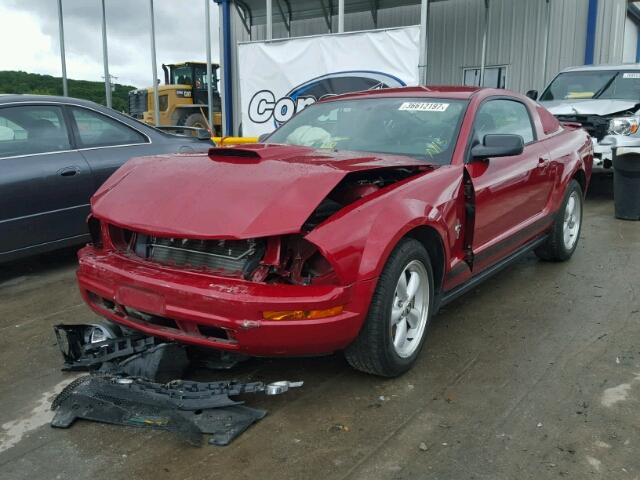 1ZVHT80N785174776 - 2008 FORD MUSTANG BURGUNDY photo 2