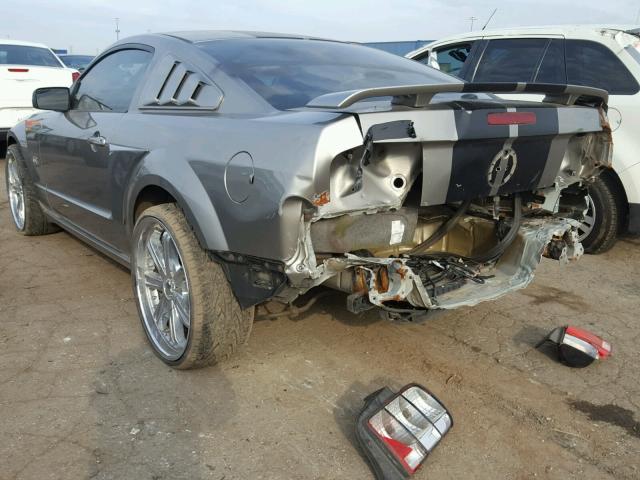 1ZVHT82HX85200505 - 2008 FORD MUSTANG GT GRAY photo 3