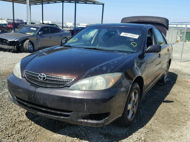 JTDBF32K330092880 - 2003 TOYOTA CAMRY BROWN photo 2