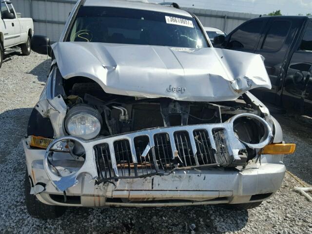 1J4GL58KX6W220500 - 2006 JEEP LIBERTY LI SILVER photo 9