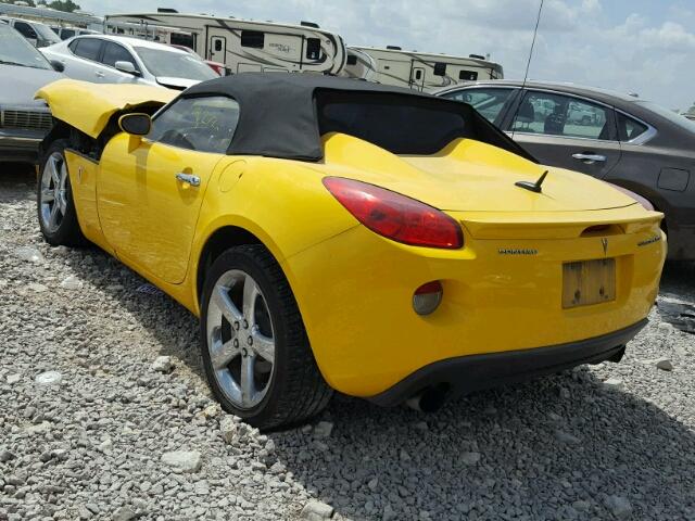 1G2MG35X08Y107247 - 2008 PONTIAC SOLSTICE G YELLOW photo 3