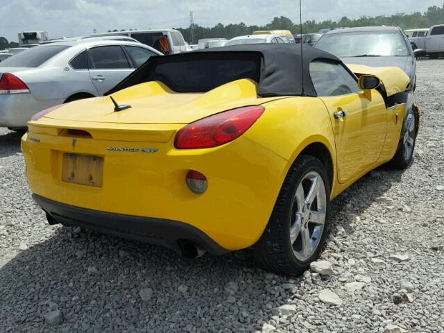 1G2MG35X08Y107247 - 2008 PONTIAC SOLSTICE G YELLOW photo 4