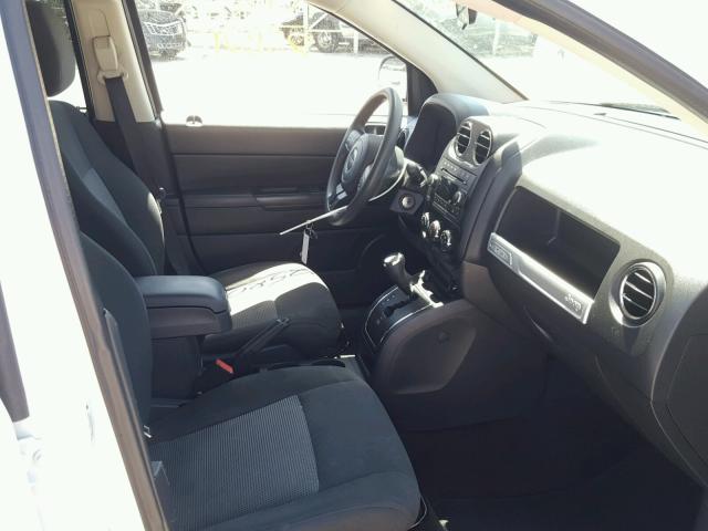 1C4NJDBB1ED646625 - 2014 JEEP COMPASS SP WHITE photo 5