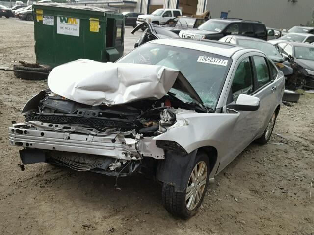 1FAHP3HNXAW214322 - 2010 FORD FOCUS SEL SILVER photo 2