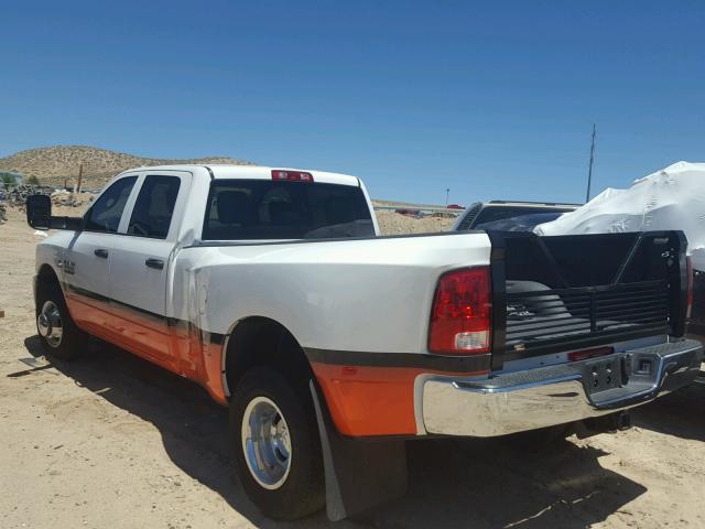 3C63RPGL1JG131681 - 2018 RAM 3500 ST TWO TONE photo 3