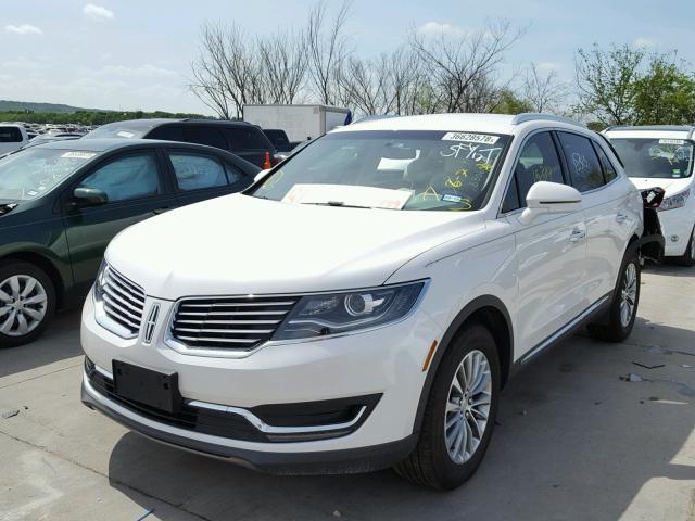 2LMTJ6KR4GBL80607 - 2016 LINCOLN MKX SELECT WHITE photo 2