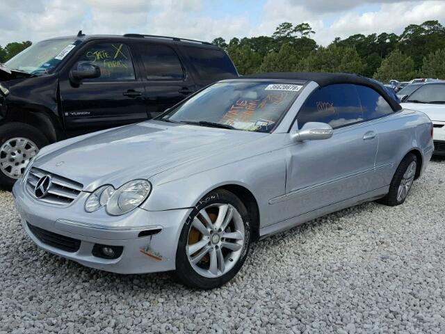 WDBTK56F38T092309 - 2008 MERCEDES-BENZ CLK 350 SILVER photo 2