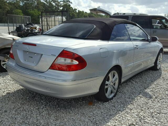 WDBTK56F38T092309 - 2008 MERCEDES-BENZ CLK 350 SILVER photo 4