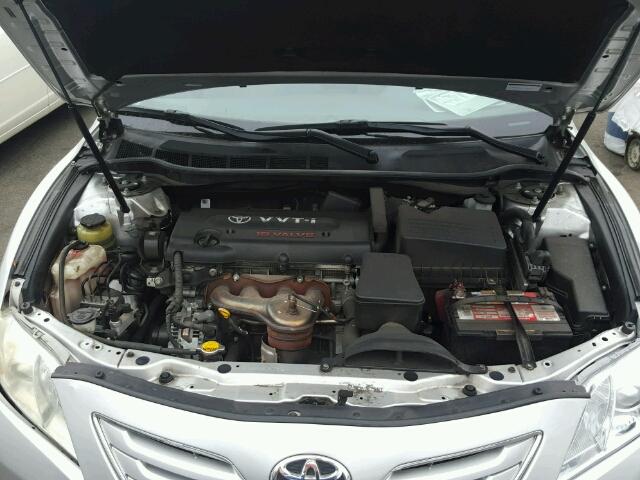 4T1BE46KX9U305355 - 2009 TOYOTA CAMRY BASE SILVER photo 7