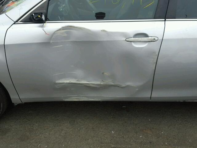 4T1BE46KX9U305355 - 2009 TOYOTA CAMRY BASE SILVER photo 9