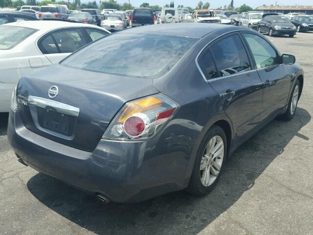 1N4AL2AP2AN406181 - 2010 NISSAN ALTIMA GRAY photo 4