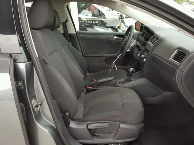 3VW2K7AJ5EM221310 - 2014 VOLKSWAGEN JETTA BASE 石墨色 照片 5