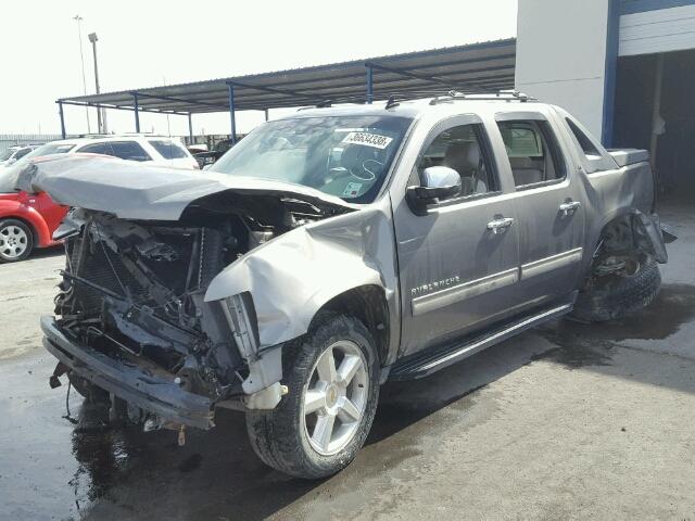 3GNMCFE06CG284178 - 2012 CHEVROLET AVALANCHE GRAY photo 2