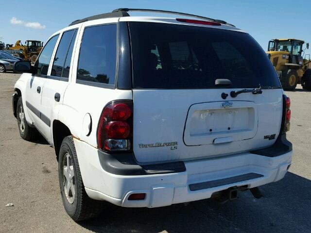 1GNDT13S752259681 - 2005 CHEVROLET TRAILBLAZE WHITE photo 3