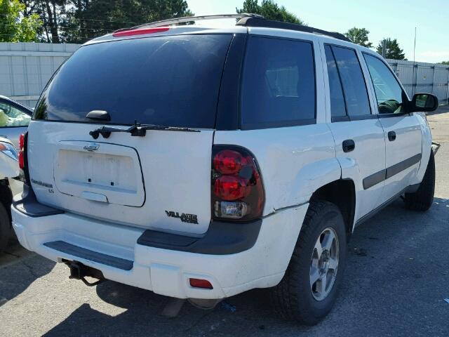 1GNDT13S752259681 - 2005 CHEVROLET TRAILBLAZE WHITE photo 4