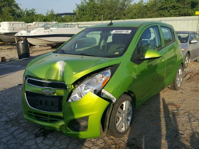 KL8CD6S96EC565738 - 2014 CHEVROLET SPARK 1LT GREEN photo 2