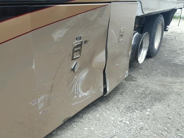 1RF18571441027297 - 2004 ROADMASTER RAIL MONOCOQUE ორფეროვანი ფოტო 9