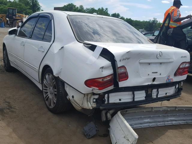 WDBJF82J81X061126 - 2001 MERCEDES-BENZ E 320 4MAT WHITE photo 3