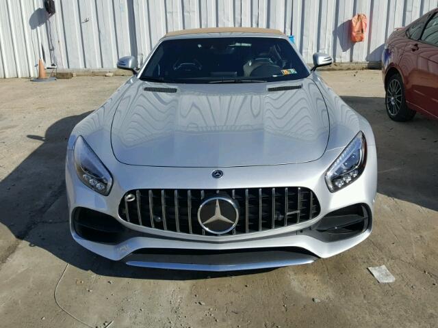 WDDYK7HA5JA018126 - 2018 MERCEDES-BENZ AMG GT SILVER photo 9