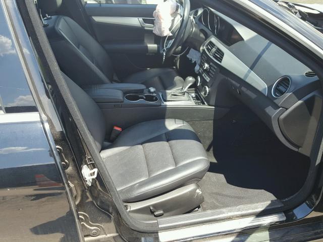 WDDGF8AB1EG214821 - 2014 MERCEDES-BENZ C 300 4MAT BLACK photo 5