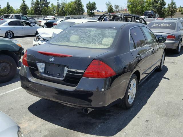 1HGCM55336A031815 - 2006 HONDA ACCORD SE BLACK photo 4