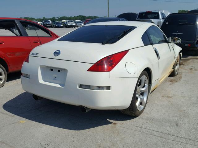 JN1AZ34D26M310339 - 2006 NISSAN 350Z COUPE WHITE photo 4